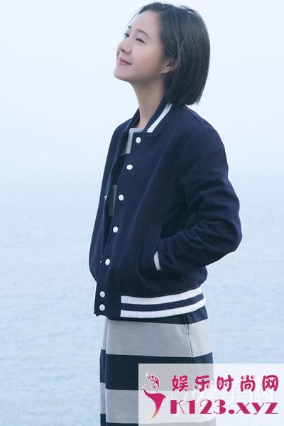 服饰搭配：秋冬也要动起来 运动外套搭啥都chic 