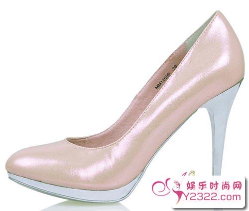 每个新娘都希望自己是完美无瑕的，婚鞋以奢华甜美为主流设计_Y2OOO.COM第7张