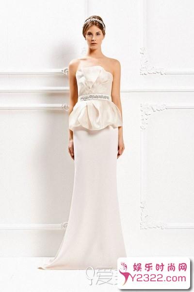 从传统象牙白到短裙婚纱，亮眼的牵牛花印花裙摆_第3页_m.y2ooo.com