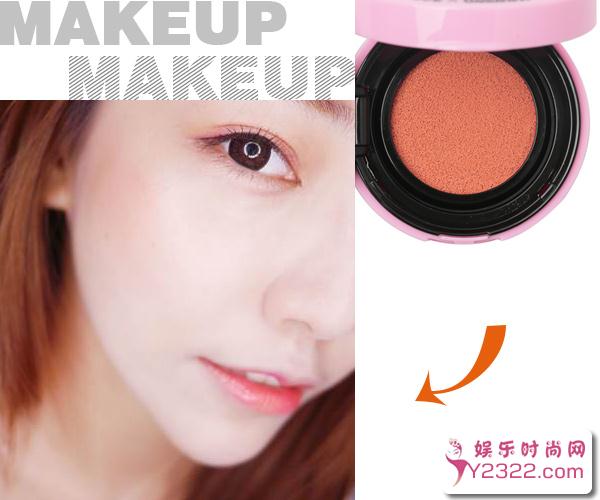 同学会的妆容讲求舒服但又好看，给人一种亲切不疏远之感_Y2OOO.COM第5张