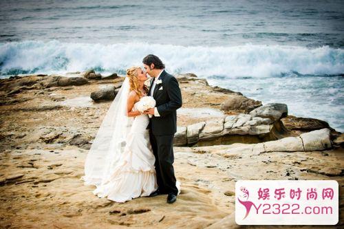 唯美的海景婚纱照图片大全 轻松出大片效果_Y2OOO.COM第2张