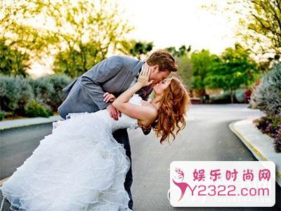 男人喜欢什么样的女人？揭秘男人缘爆表的TOP9“桃花女王”_Y2OOO.COM第5张