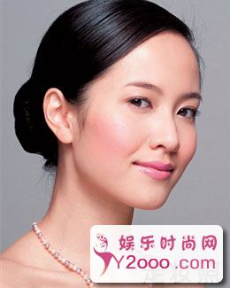 根据年龄打造不同的粉底 塑造完美妆容_第4页_m.y2ooo.com