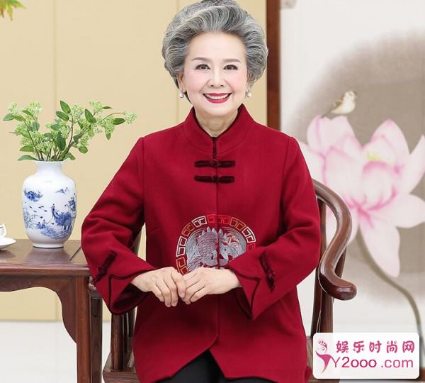 年味十足的中国风情唐装中老年穿出喜庆来_m.y2ooo.com