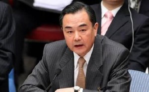 外交部长王毅记者会时表示,不允许任何国家把南海搞乱。 外交部长王毅记者会时表示,不允许任何国家把南海搞乱。