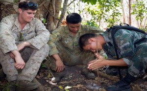 日媒：中国与美日关系相当紧张 危及亚太和平