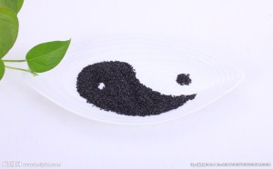 黑芝麻保健功效:抗老美容防便秘 黑芝麻保健功效:抗老美容防便秘