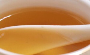 三个喝蜂蜜水减肥的注意事项，只要大家减肥时多注意