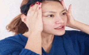 有些MM根本就不相信按摩可以让脸部瘦下来的说法