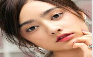 换季想要换个妆容，又毫无头绪？好感妆容不是早就流行过了嘛？