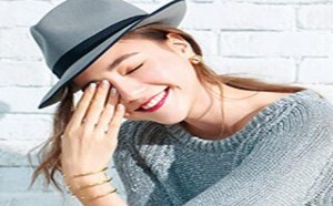 好好护肤是很有必要的的，不用美颜也可以美美哒