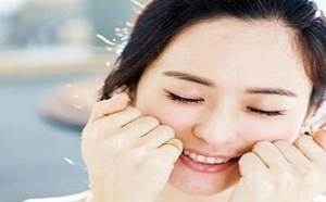 牛奶美白对于MM们来说也是最熟悉不过了,很多MM都坚持使用