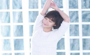 每天下班回家腰酸背痛，久坐一整天下半身还水肿