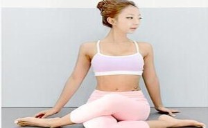 牛仔裤非常考验臀部曲线，那么你的臀部够翘吗？