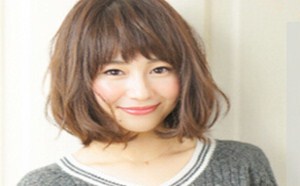 9款时尚及肩微卷发发型图片,一起来欣赏一下吧。 9款时尚及肩微卷发发型图片,一起来欣赏一下吧。