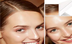 相比起精细的画眉画眼线、负责的眼影颜色搭配