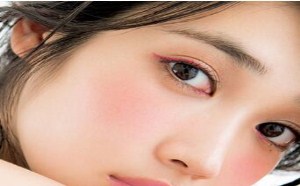 皮肤干燥是指皮肤缺乏水分令人感觉不适的现象 皮肤干燥是指皮肤缺乏水分令人感觉不适的现象