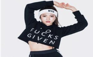 为什么别人就能上演水蛇腰诱惑，你却要费心遮赘肉