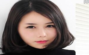 中长发融合了长发的淑女气质和短发的干练精明