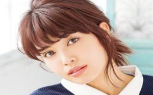 短发怎么扎简单好看?三款超养眼的短发扎发让你更美 短发怎么扎简单好看?三款超养眼的短发扎发让你更美