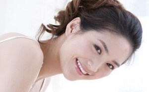 洗脸有诀窍　正确的洗脸的方法你用对了吗？