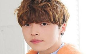 2017最新韩国男生潮流发型 让你瞬间颜值爆表 2017最新韩国男生潮流发型 让你瞬间颜值爆表