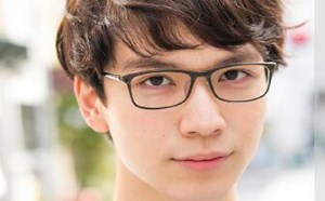 增加颜值的发型 适合短发眼镜男生帅气新发型 增加颜值的发型 适合短发眼镜男生帅气新发型