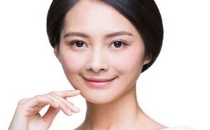 正确的护肤姿势 防御加上修护让你的肌肤更好 正确的护肤姿势 防御加上修护让你的肌肤更好