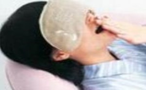 4招应急术 快速消除黑眼圈