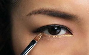 眼线技巧POINT解析：6步画出奢华感眼线
