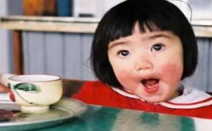 脸部有红血丝怎么办?淡化红血丝的日常护理方法 脸部有红血丝怎么办?淡化红血丝的日常护理方法