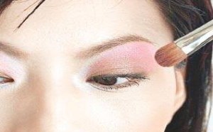 眼影什么颜色适合自己？看了你就知道选哪种眼影