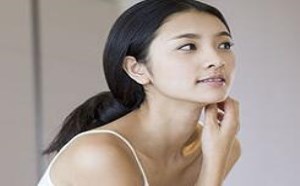 咬肌徒手松解瘦脸法 “国字脸”轻松变“V字脸”