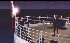 2015囧闻一箩筐第18期：失恋姐情绪失控 公交车上大喊要去死