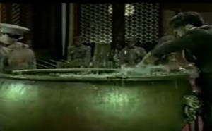 【逗逼说】恶搞冰桶挑战之新少林寺谢霆锋搞笑高清视频