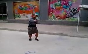 【逗逼说】【屌丝原创】偶遇舞神！亮瞎双眼！