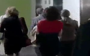 【逗逼说】美女,你让身后的人怎么想,搞笑 【逗逼说】美女,你让身后的人怎么想,搞笑