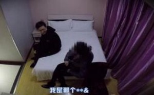 小罗遭到暴打!看你以后还敢不敢找女大学生 小罗恶搞18